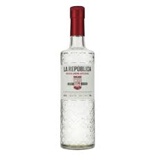 [PRBEBAGNCL02] GIN LA REPUBLICA GINEBRA ANDINA ARTESANAL 700mL